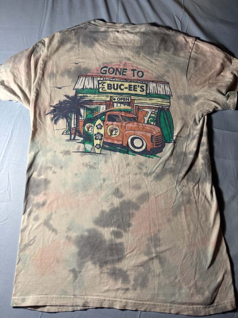 Buc-ee's Gone To Buc-ee's Surf Beach Theme Tie Dye T-Shirt Small
